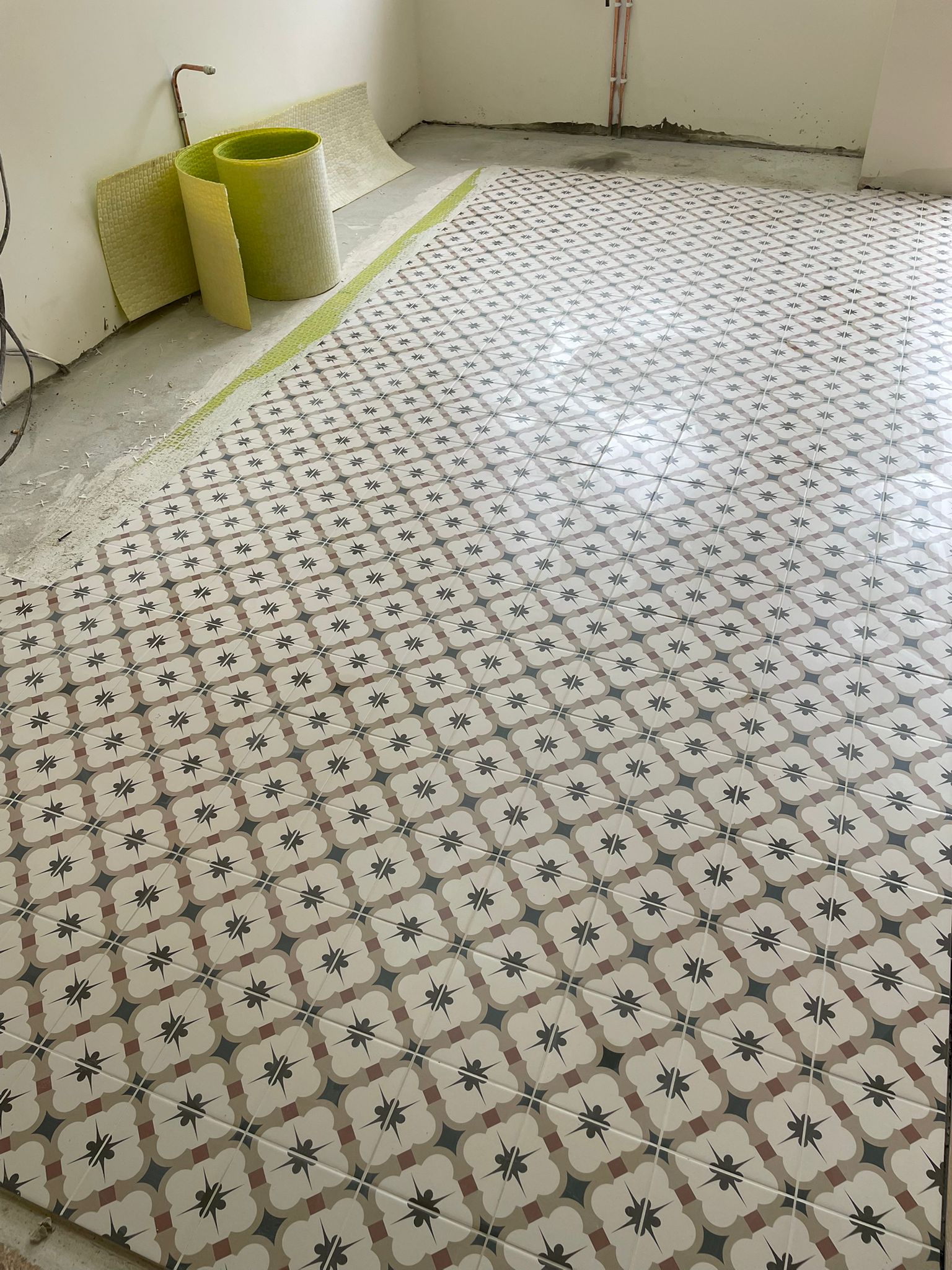 Floor tiles